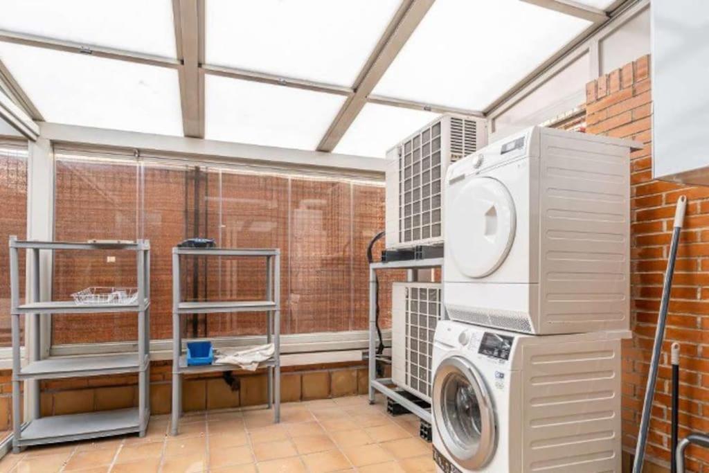 Impresionante Apartamento De 4 Dormitorios 3 Banos Y 2 Plazas De Garaje Madrid Dış mekan fotoğraf