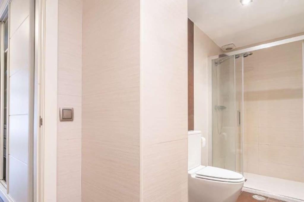 Impresionante Apartamento De 4 Dormitorios 3 Banos Y 2 Plazas De Garaje Madrid Dış mekan fotoğraf