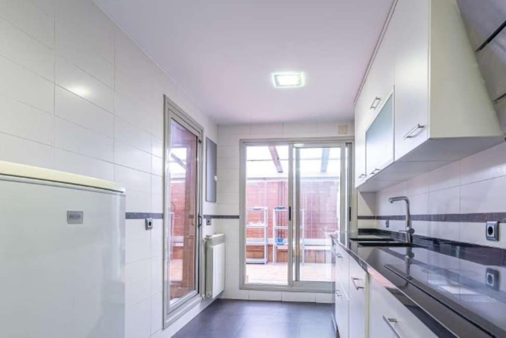 Impresionante Apartamento De 4 Dormitorios 3 Banos Y 2 Plazas De Garaje Madrid Dış mekan fotoğraf